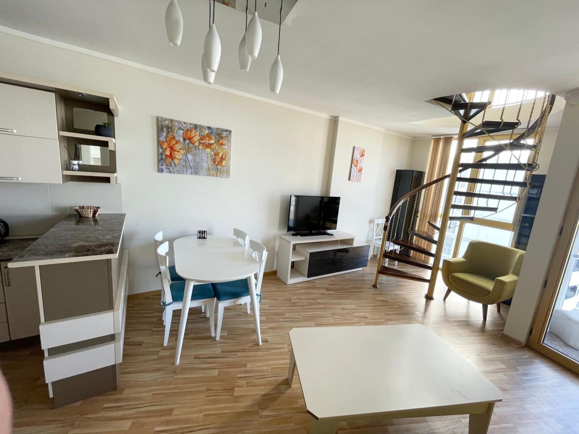 Sea View Apartment Батуми Екстериор снимка
